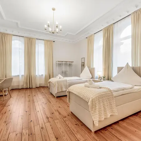 Apartment Neu! Einzigartige Stadtvilla, Super Lage, Parkplatz